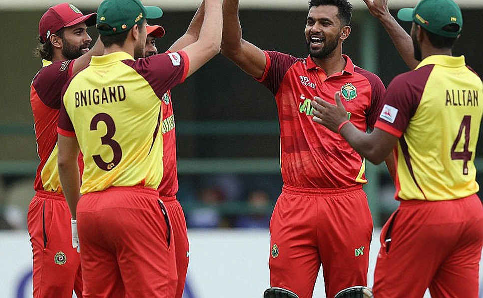 ৮০ ওভারের সীমা: এনসিএলের ছোট ইনিংস কীভাবে বাংলাদেশের টেস্ট তৃতীয় সেশন গড়ে তোলে