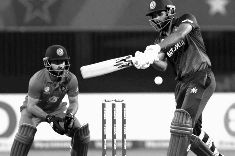 বাবর অধিনায়ক থাকলেন, মাসুদ হারালেন নীরবতায়: পাকিস্তানের টেস্ট দলের ব্যালান্স শিট