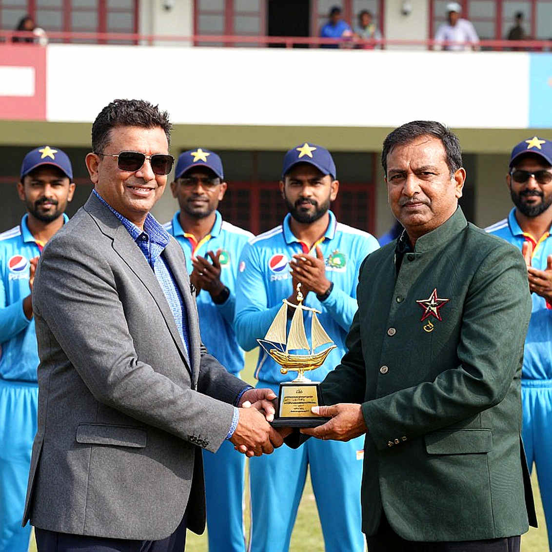 মাঝের ওভারের স্বীকারোক্তি: এশিয়ার টুর্নামেন্ট ক্রিকেট পাওয়ারপ্লেতে জেতে না