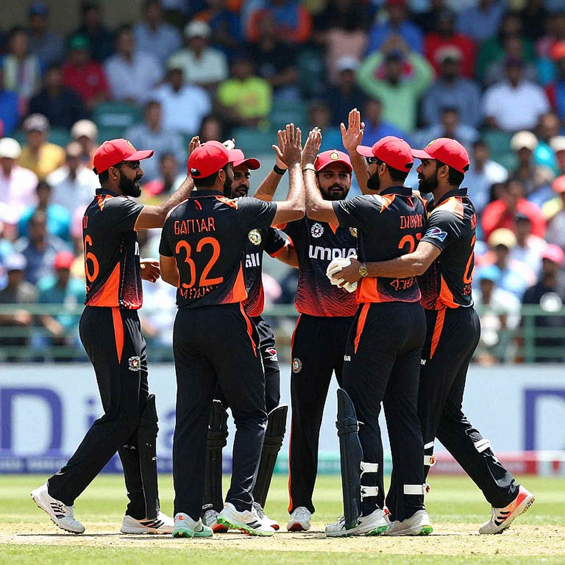 Not the Rain, But the Broken Thirty: Reading Bangladesh's Middle Overs From Under Kanpur's Covers
